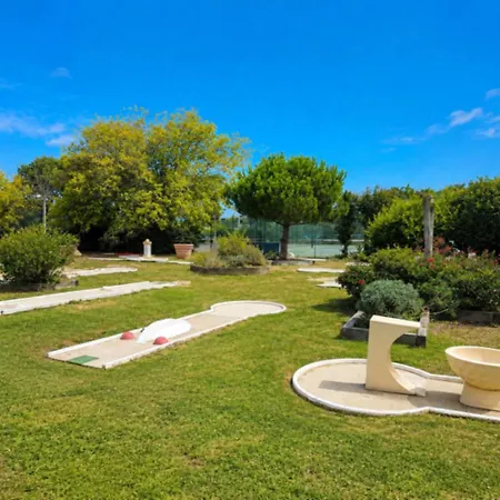 Vue Golf Et Port A Port Bourgenay - 2-4 Couchages *
